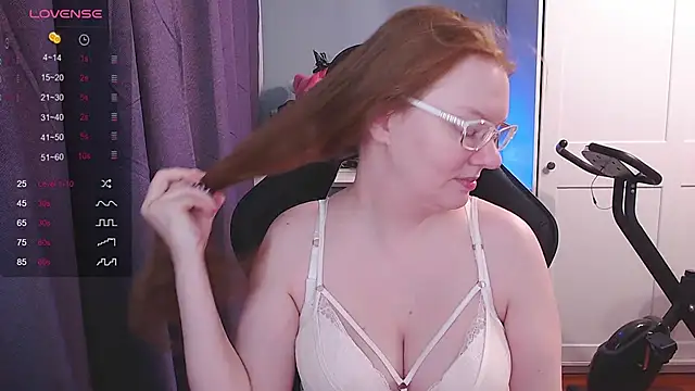 Snapshot of Lady_Inari chatting on October 26, 7:31 pm Lady Inari online show from October 26, 7:31 pm