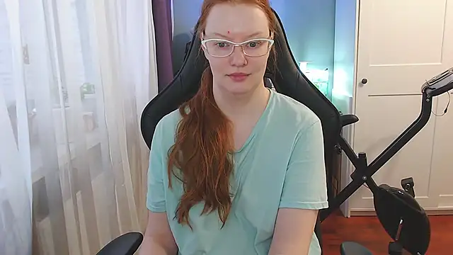 Snapshot of Lady_Inari chatting on November 3, 6:36 am Lady Inari online show from November 3, 6:36 am