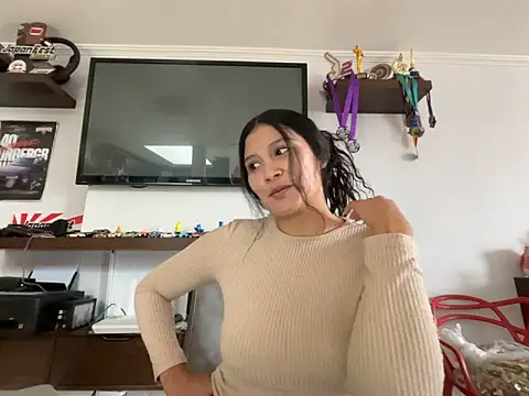 kinky milaxh online show from February 20, 4:29 pm