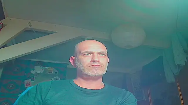 maxhard77 online show from May 13, 10:17 pm