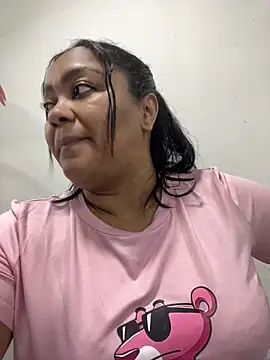 Snapshot of yanza2002 chatting on November 3, 10:53 pm yanza2002 online show from November 3, 10:53 pm