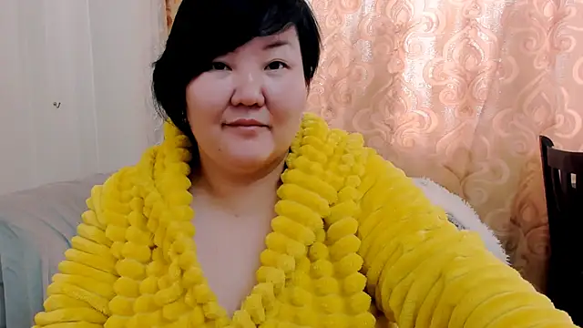 Snapshot of pussygold88 chatting on November 5, 9:31 am pussygold88 online show from November 5, 9:31 am