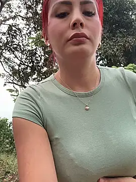 LINDA PATTY94 online show from March 4, 3:04 pm