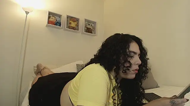 Snapshot of matilda_69x chatting on June 26, 2:05 am matilda 69x online show from June 26, 2:05 am