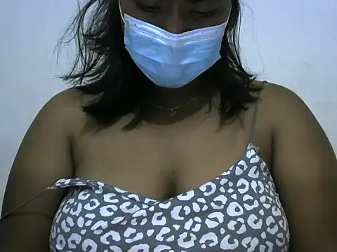 Artinah22 online show from November 2, 7:05 pm