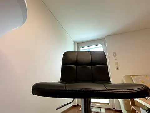 gerri2000 online show from December 15, 9:57 am