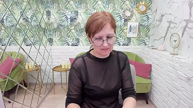 Snapshot of Paris_Cherry chatting on March 19, 8:11 pm Paris Cherry online show from March 19, 8:11 pm