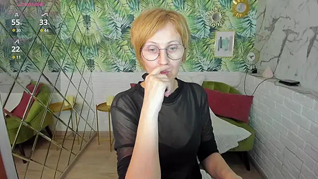 Paris Cherry online show from May 2, 6:02 pm