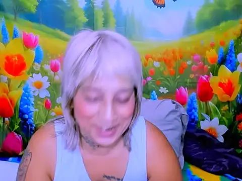 Snapshot of indianroxy chatting on June 23, 6:11 am indianroxy online show from June 23, 6:11 am