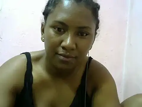 Snapshot of cutybigass chatting on March 19, 10:44 am cutybigass online show from March 19, 10:44 am