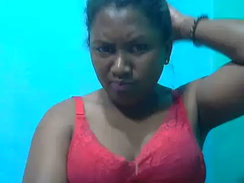 Snapshot of cutybigass chatting on October 7, 5:43 pm cutybigass online show from October 7, 5:43 pm