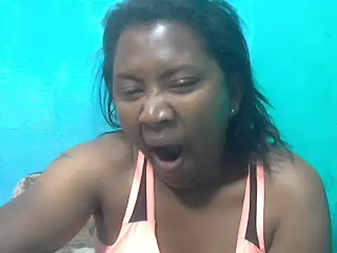 Snapshot of cutybigass chatting on October 22, 7:35 pm cutybigass online show from October 22, 7:35 pm