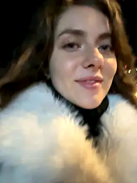 MariiD online show from December 4, 3:43 pm