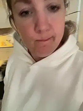 Snapshot of Anna_Alexa chatting on November 28, 7:33 am Anna Alexa online show from November 28, 7:33 am