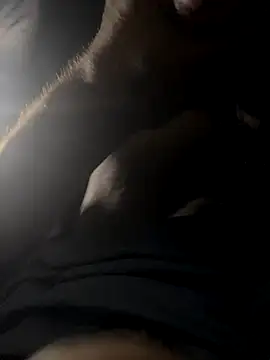 Snapshot of mikeylong chatting on December 4, 9:40 am mikeylong online show from December 4, 9:40 am