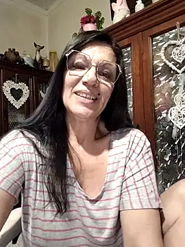 Snapshot of Melmamalhuda@xh chatting on November 11, 10:37 am Melmamalhudaxh online show from November 11, 10:37 am