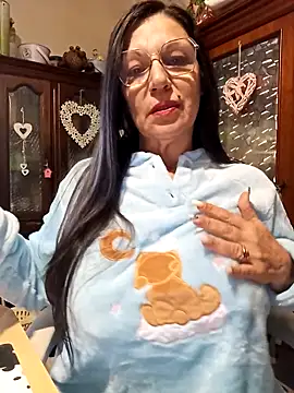 Snapshot of Melmamalhuda@xh chatting on November 18, 10:09 am Melmamalhudaxh online show from November 18, 10:09 am