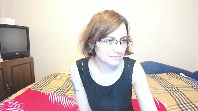 Snapshot of MarilynDream chatting on December 16, 10:45 pm MarilynDream online show from December 16, 10:45 pm