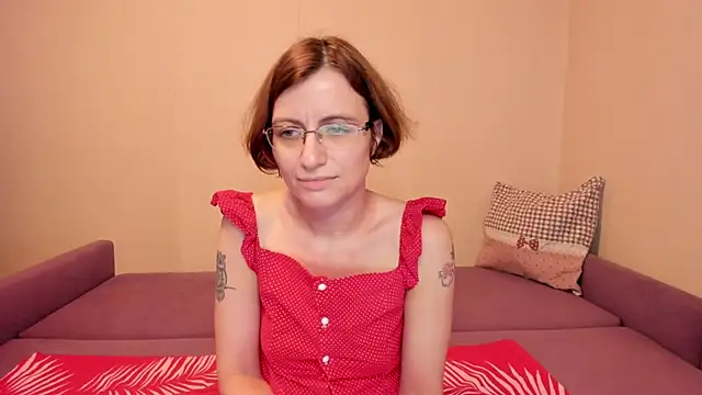 Snapshot of MarilynDream chatting on November 12, 7:03 pm MarilynDream online show from November 12, 7:03 pm