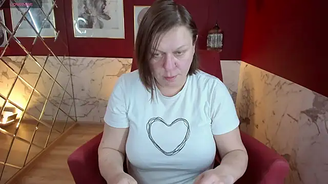 Snapshot of KellyPerfection chatting on February 23, 1:32 pm KellyPerfection online show from February 23, 1:32 pm