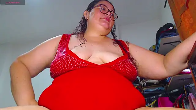 ashelymalefica online show from July 29, 8:18 pm