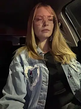 AnastasiaAniess online show from October 31, 9:38 pm