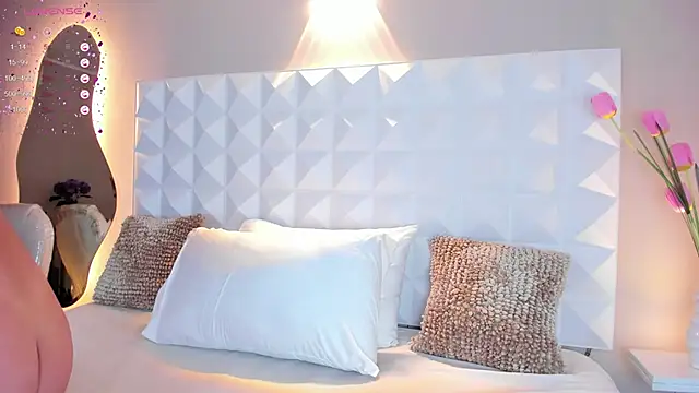 myax evans online show from March 15, 11:40 am