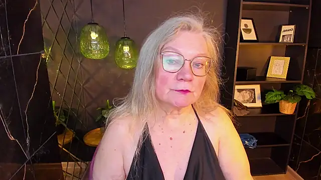 NataliMellow online show from April 26, 1:31 pm
