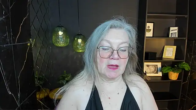 NataliMellow online show from April 28, 1:16 pm