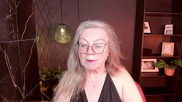 Snapshot of NataliMellow chatting on June 19, 1:04 pm NataliMellow online show from June 19, 1:04 pm