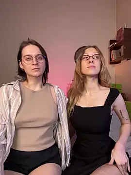 Jitoon Exe online show from December 18, 5:10 pm