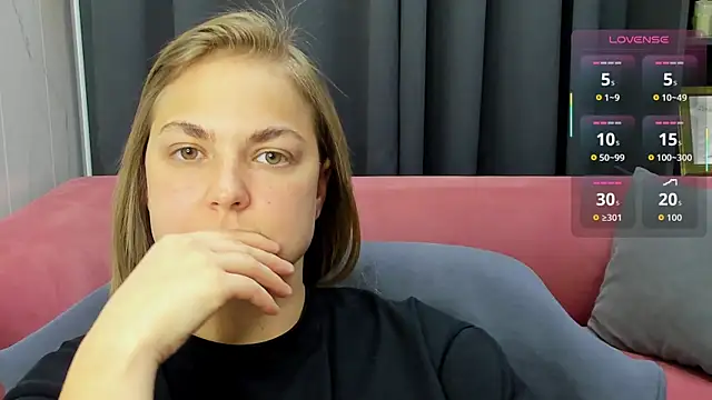 Snapshot of TataArdent chatting on December 15, 8:24 pm TataArdent online show from December 15, 8:24 pm