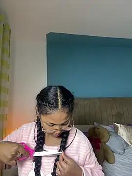 naya86 online show from June 10, 2:38 pm