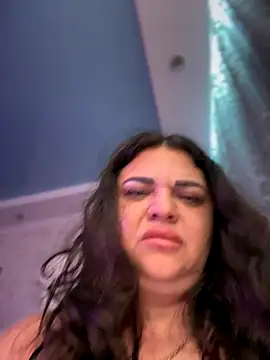 Snapshot of littleRikka chatting on November 23, 10:42 pm littleRikka online show from November 23, 10:42 pm