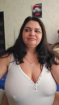 littleRikka online show from February 6, 9:45 am