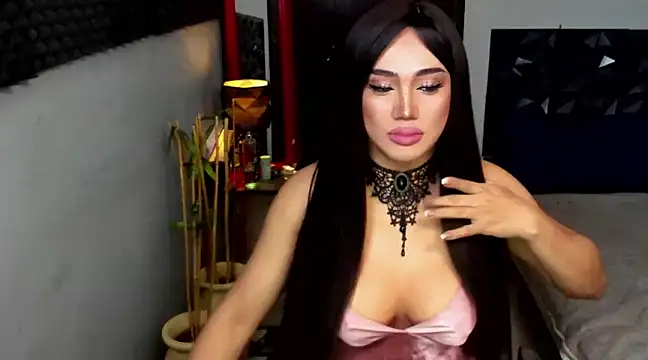 Snapshot of fancySHAINExxx chatting on January 5, 9:57 pm fancySHAINExxx online show from January 5, 9:57 pm
