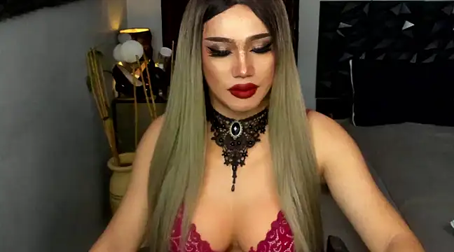 Snapshot of fancySHAINExxx chatting on February 2, 9:02 pm fancySHAINExxx online show from February 2, 9:02 pm