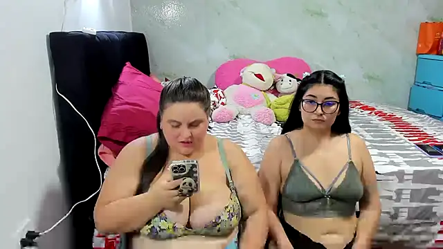 Snapshot of samybenson chatting on December 3, 3:43 pm samybenson online show from December 3, 3:43 pm