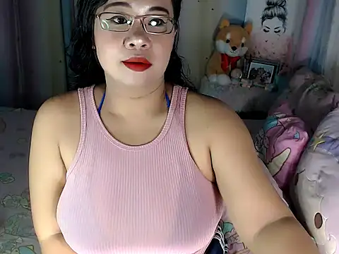 Snapshot of hersheykisses07 chatting on November 19, 3:28 am hersheykisses07 online show from November 19, 3:28 am