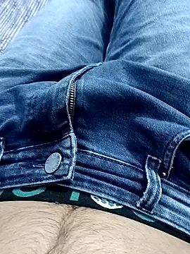 Snapshot of Babyucum4me chatting on December 9, 4:58 pm Babyucum4me online show from December 9, 4:58 pm