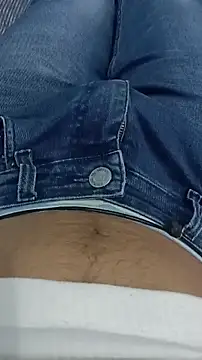 Snapshot of Babyucum4me chatting on December 23, 11:25 am Babyucum4me online show from December 23, 11:25 am