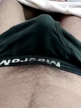 Snapshot of Babyucum4me chatting on November 24, 5:23 pm Babyucum4me online show from November 24, 5:23 pm