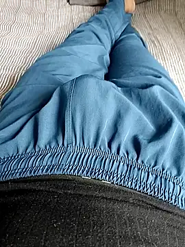 Snapshot of Babyucum4me chatting on December 1, 6:40 am Babyucum4me online show from December 1, 6:40 am