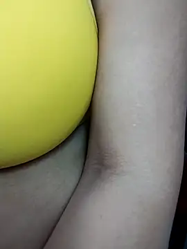 Snapshot of HotSpicyGujju chatting on March 4, 9:40 am HotSpicyGujju online show from March 4, 9:40 am