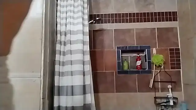 Snapshot of ThickDMatty@xh chatting on December 18, 11:13 am ThickDMattyxh online show from December 18, 11:13 am