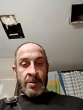 Snapshot of ThickDMatty@xh chatting on December 24, 4:00 am ThickDMattyxh online show from December 24, 4:00 am