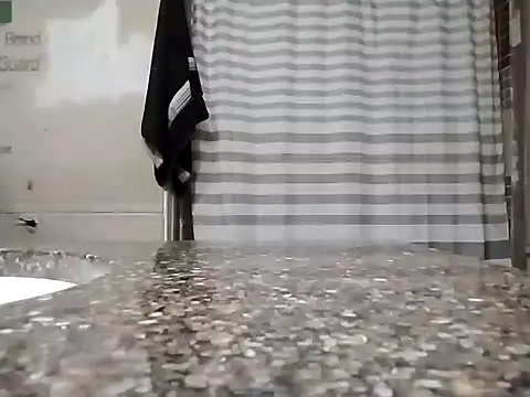 Snapshot of ThickDMatty@xh chatting on January 21, 3:37 am ThickDMattyxh online show from January 21, 3:37 am