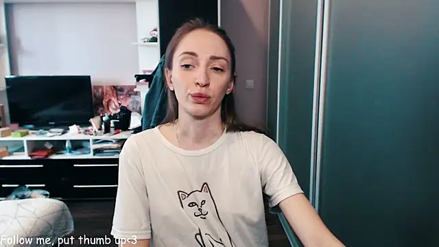 Snapshot of Natalimeowks chatting on June 14, 1:35 pm Natalimeowks online show from June 14, 1:35 pm