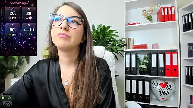 amayawest online show from February 4, 4:48 am