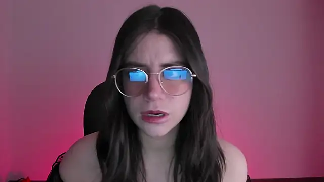 Snapshot of HazelKush chatting on October 22, 1:28 am HazelKush online show from October 22, 1:28 am